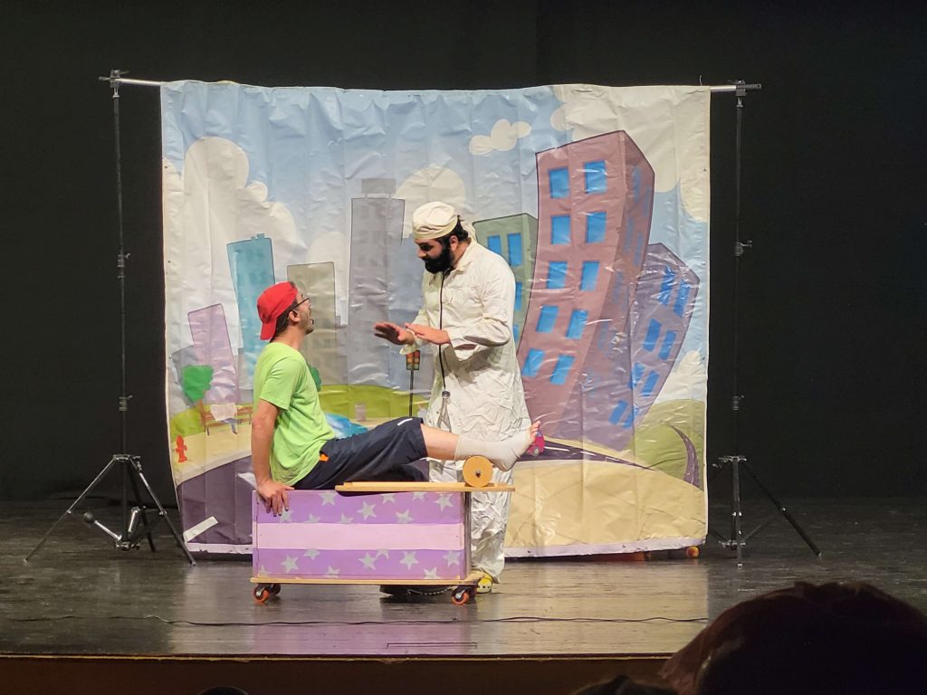 דודי מגלה שלא יוכל להשתתף בתחרות אוצר הזהב