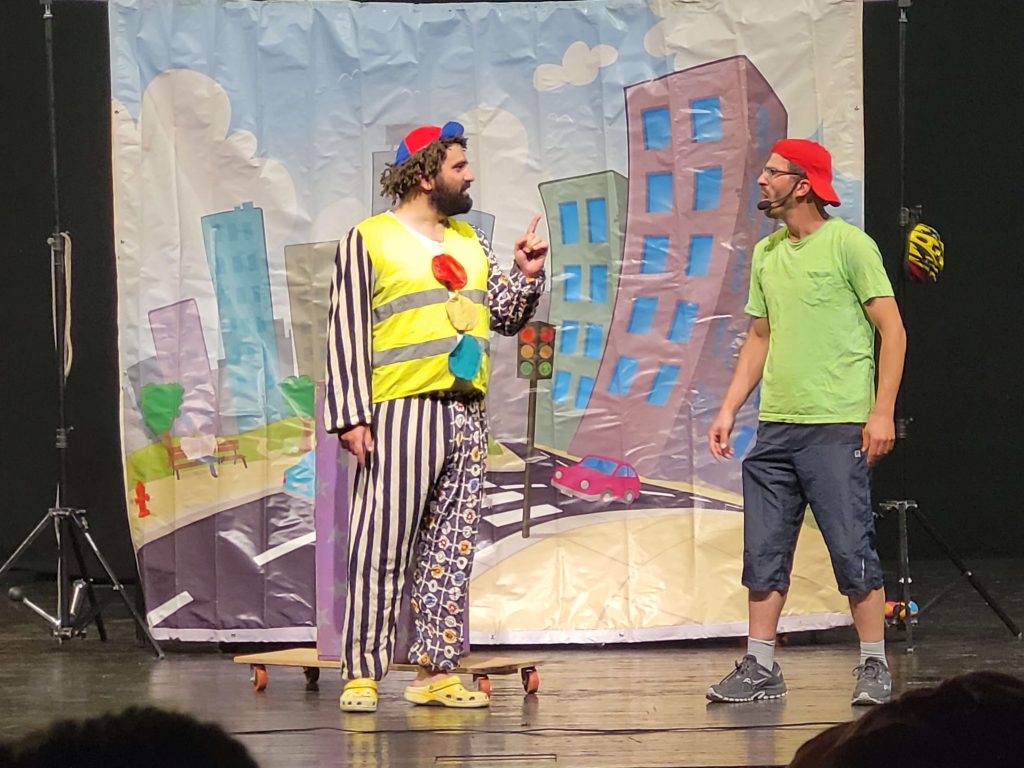 מונקו ודודי נפגשים