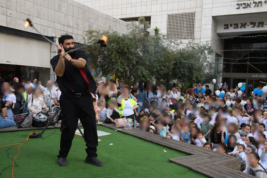 מופע קטע פויז מופע להטוטנים ואש