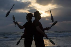 יהודה ועמי עושים ג'גלינג