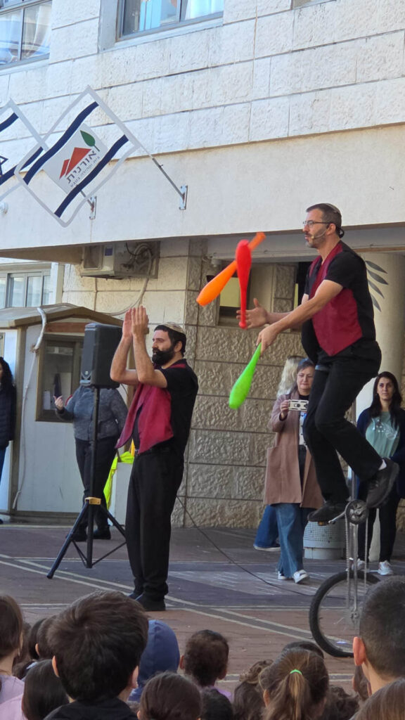 מופאש מופע להטוטים בבית הספר - מופע בחנוכה